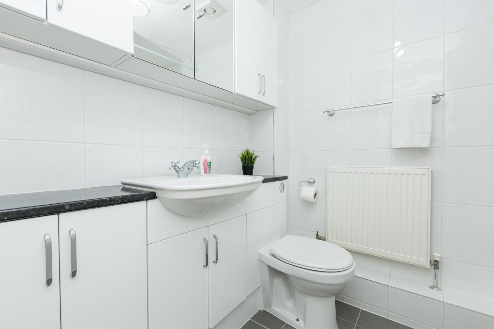 Charming 1Br Flat, Canning Town, Excel, City Hall ロンドン エクステリア 写真